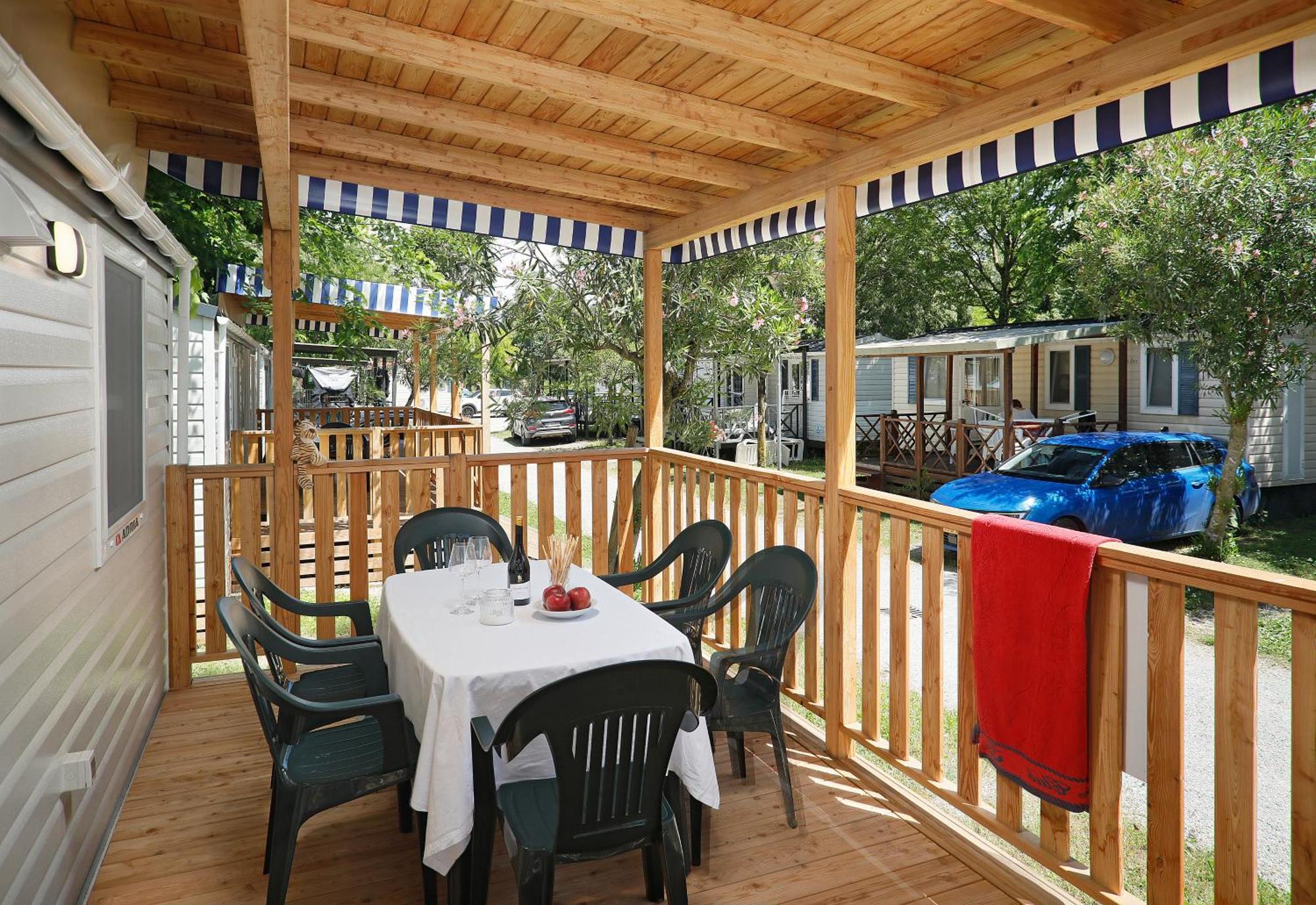 Albatross Mobile Homes On Camping Baia Verde مانربا ديل جاردا المظهر الخارجي الصورة